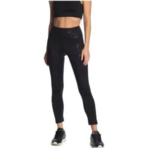 Zella High Rise Printed ⅞ Leggings | S
